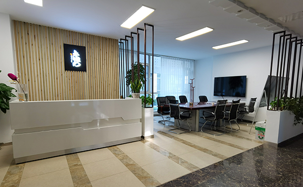 辦公室照片 (3).jpg